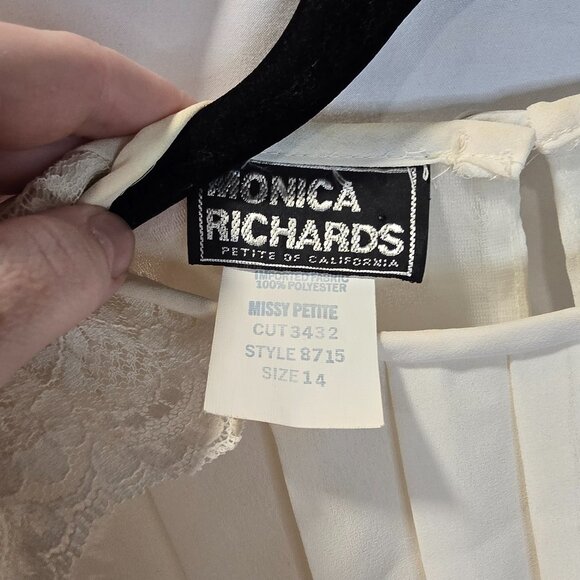 Vintage Monica Richards Dress Size 14 Pleated Ivory Lace - Picture 4 of 10